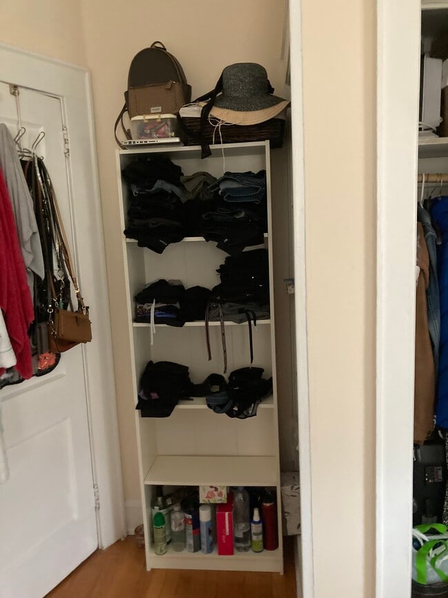 Photo - 326-1 Wayne St