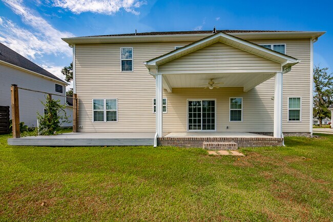 Photo - 150 Finch Ln