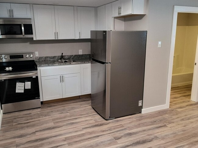 Photo - 143 E Main St