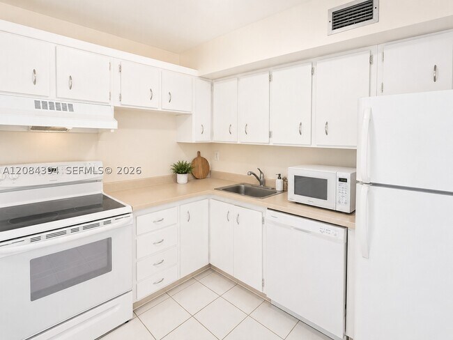 Photo - 250 180th Dr Unit 507