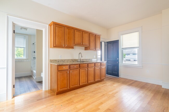 60 Congress St Unit 1