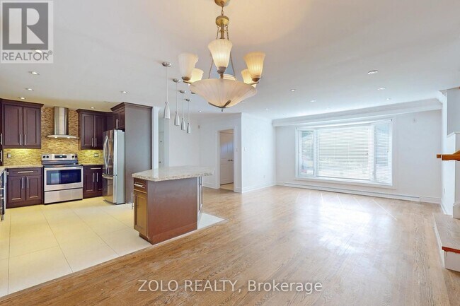 Photo - 212 Goddard St