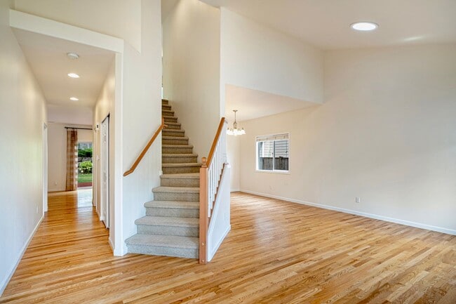 Timeless NW Craftsman in Sammamish | 4BR +... - Timeless NW Craftsman in Sammamish | 4BR +... House