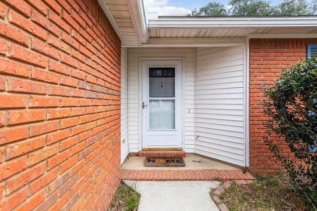 Photo - 1569 Meadowbrook Ct