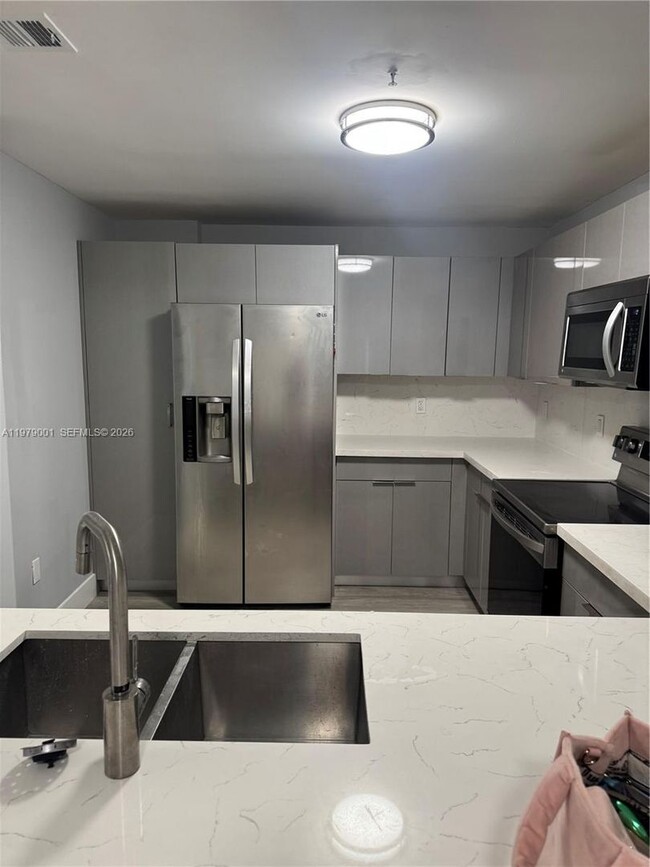 Photo - 10902 NW 83rd St