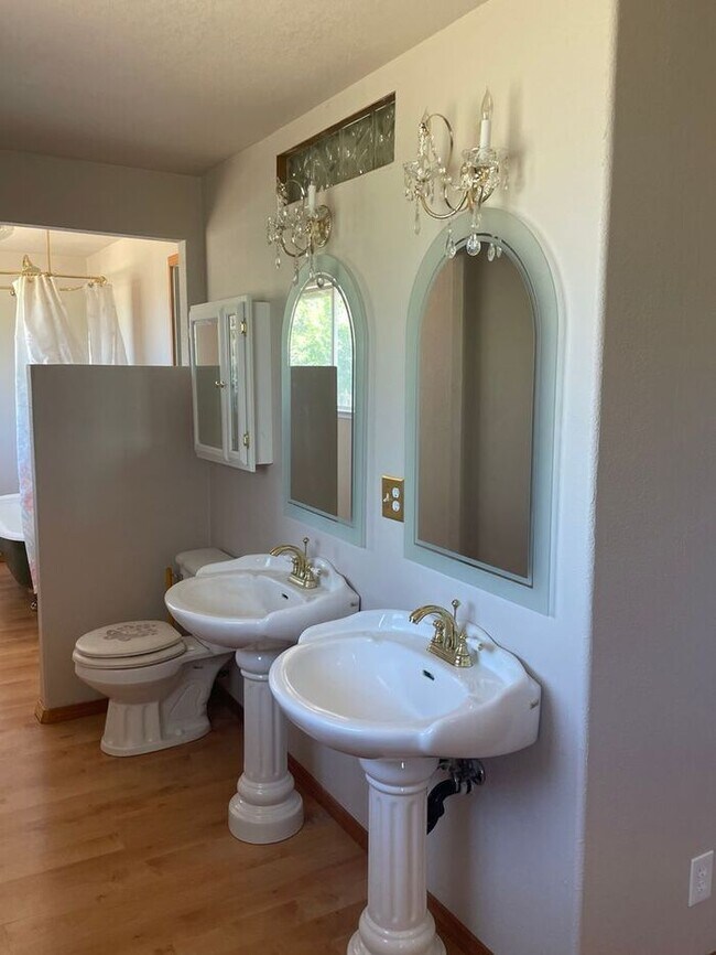 Photo - Available NOW!....Washoe Valley Family Hom...