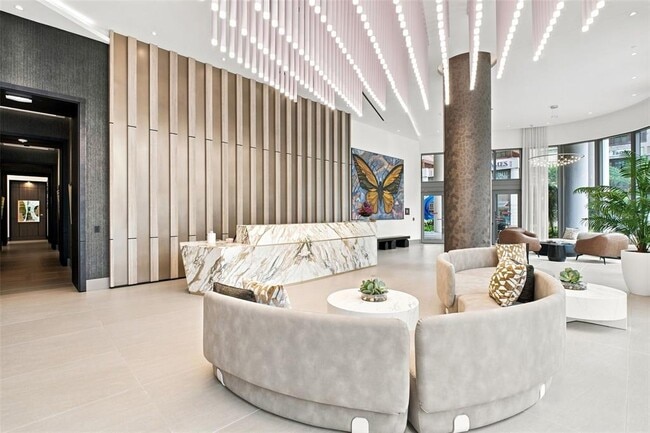275 1st Ave S Unit 1202