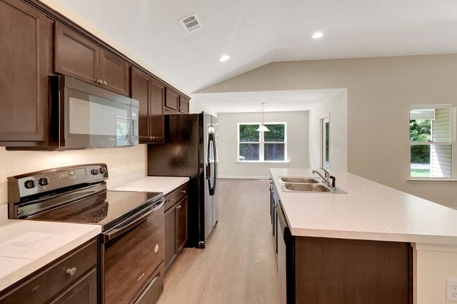 Photo - 3 Bedroom Home