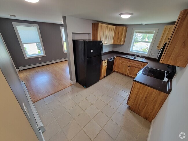 Building Photo - 42 Richardson St Unit 42 - 2 Rental