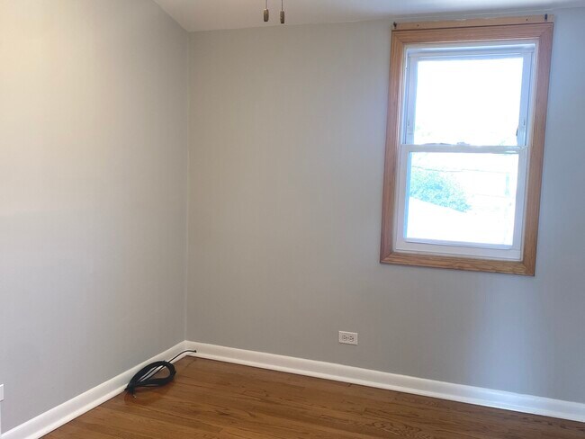 Photo - 4916 S Lorel Ave Apartment Unit 2