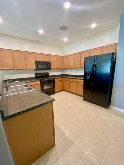Single Story Blue Horizon Rental Home - Single Story Blue Horizon Rental Home