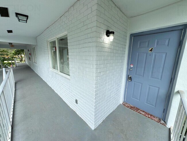 Photo - 10601 NW 45th St Unidad 4