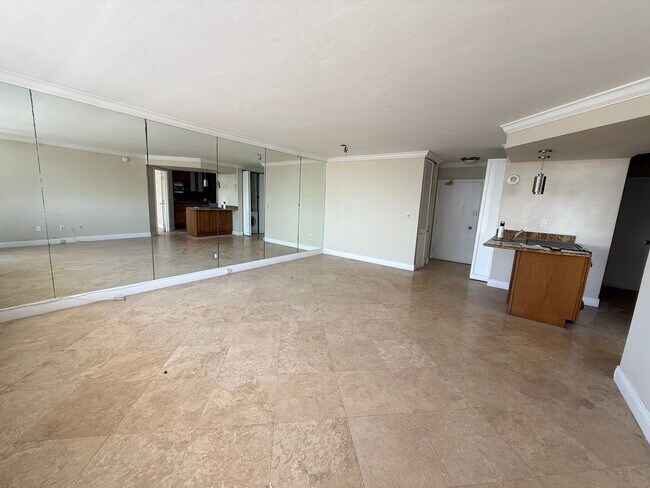 Photo - The Amethyst Unit 810