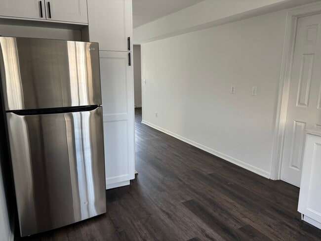 Photo - 620 Nahma Ave