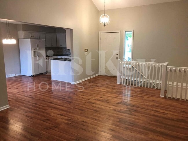 Photo - 804 NE Karapat Dr