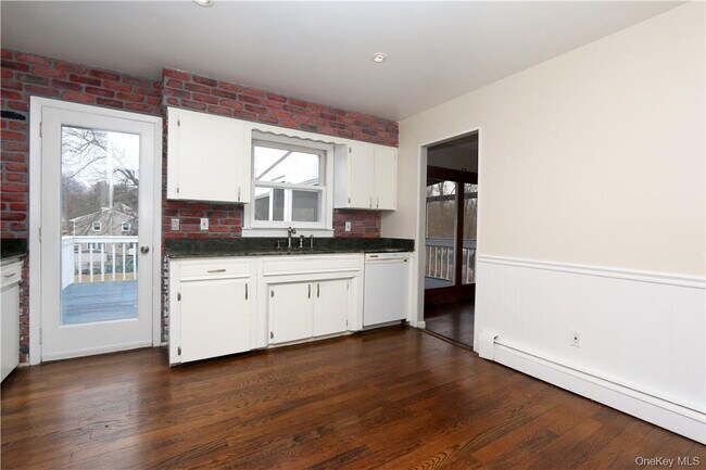 Photo - 158 Dykeman Rd