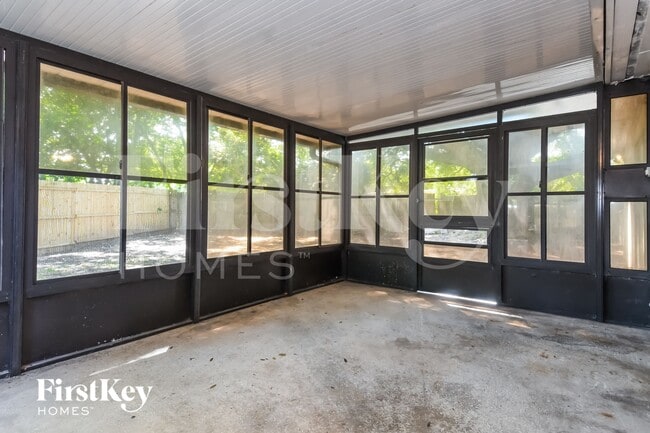 Photo - 7720 Lauderdale Dr N
