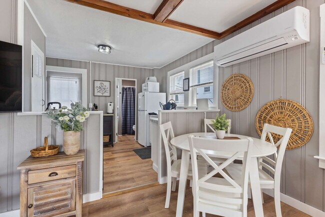 Photo - 2 Island Path Unit ID1312422P