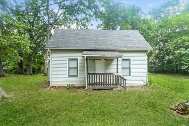 Building Photo - 6129 Sorrell St NE