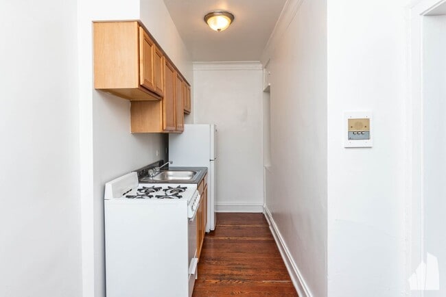 Photo - 4641 N Paulina St