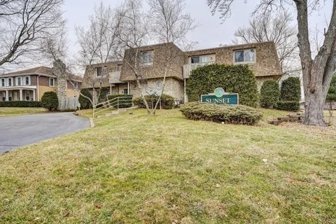 720 W Walworth St - 720 W Walworth St