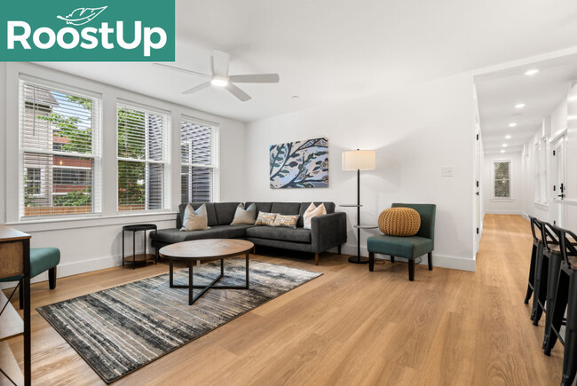 Building Photo - New RoostUp Furnished Private Bedroom with... Rental