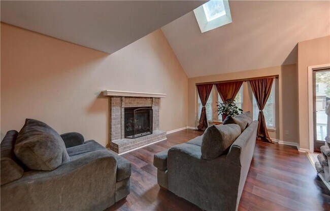 Photo - 11813 Oakmont St Townhome
