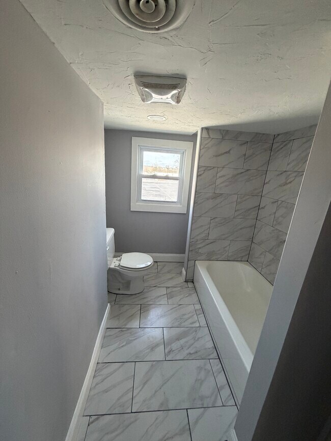 Photo - 190 Wilder St Unit 2R