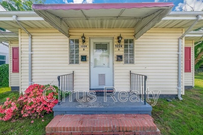 Photo - 1224 32nd St Unit B