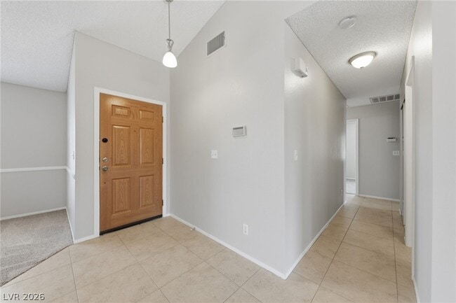 Photo - 735 Stonecliff Way