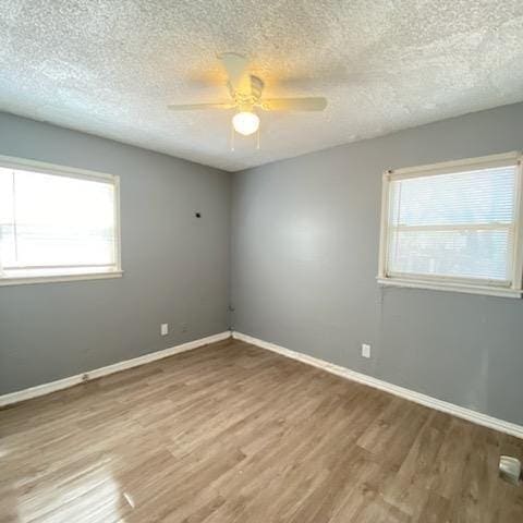 Photo - 2714 E 3rd St