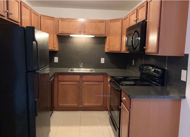 Royal Oak Town Apartments