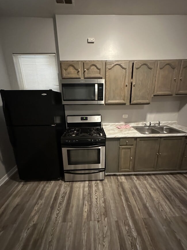 Photo - 4254 S Cottage Grove Ave