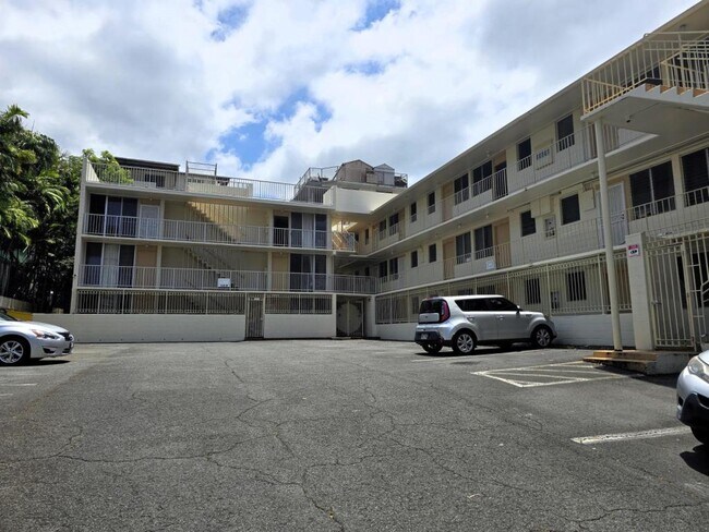 Photo - 1036 Green St Condo Unit 303