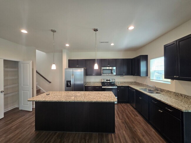 Photo - 76 Saddle Oaks Ln