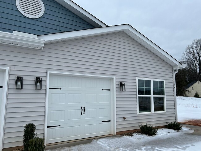 Photo - 115 Brawley Villas Pl