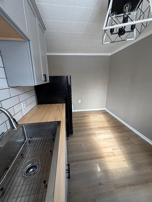 Photo - 28 Caledonia St NE Unidad # 2