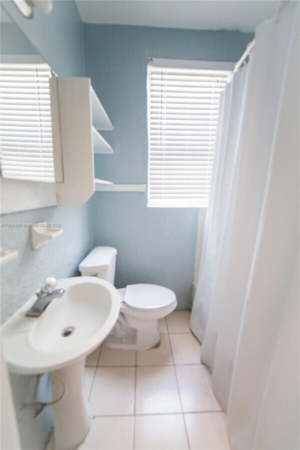 Photo - 119 Menores Ave Unidad 12