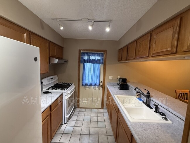 145 Birch Ct