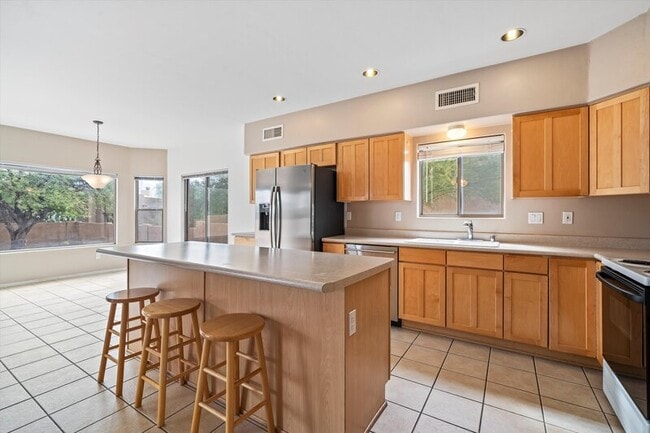 Photo - 1825 W Corte Tulipan