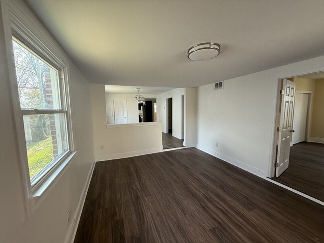 Photo - 1709 Cass St