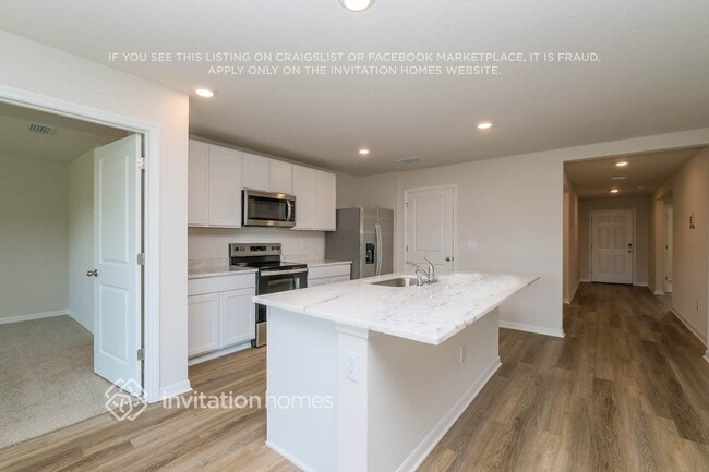 Photo - 11207 40th Ave E