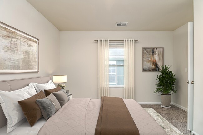 Photo - 306 High Grv Wy