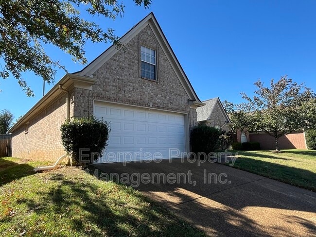 Photo - 10095 Lynham Dr