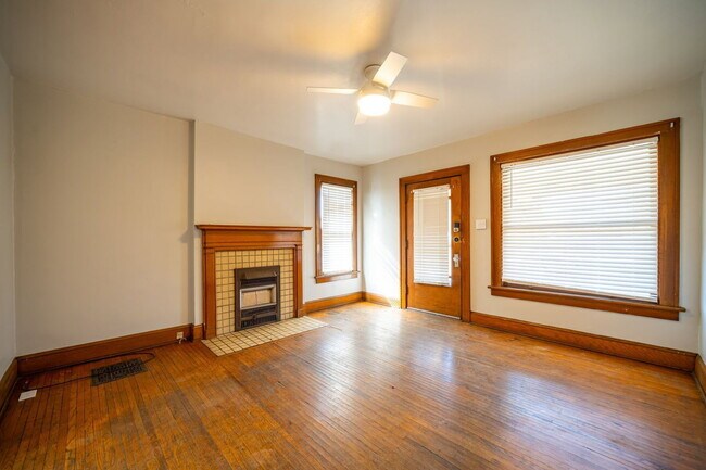 838 Dennison Ave