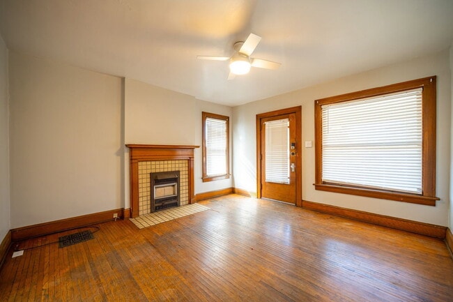 Photo - 838 Dennison Ave