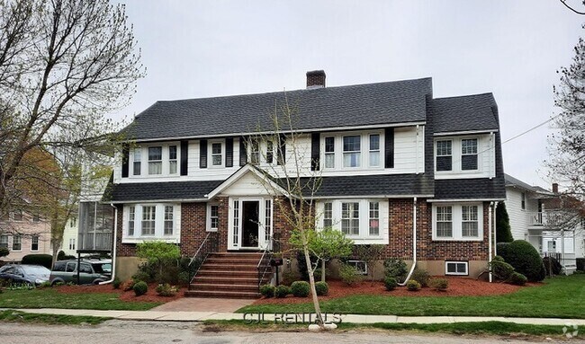 Building Photo - 66 Elm St Rental
