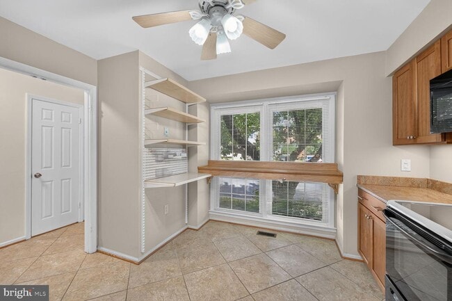 Photo - 5619 Ridge View Dr