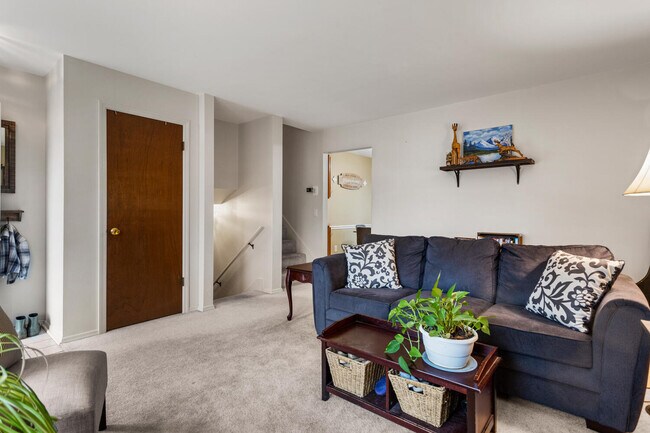 Photo - 2406 Southwood Dr