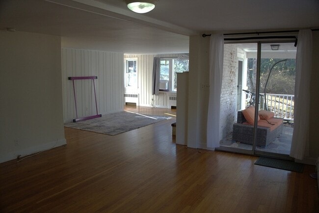 Photo - 139 Grove St